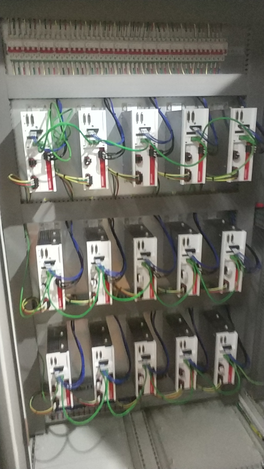 多軸控制系統(tǒng)